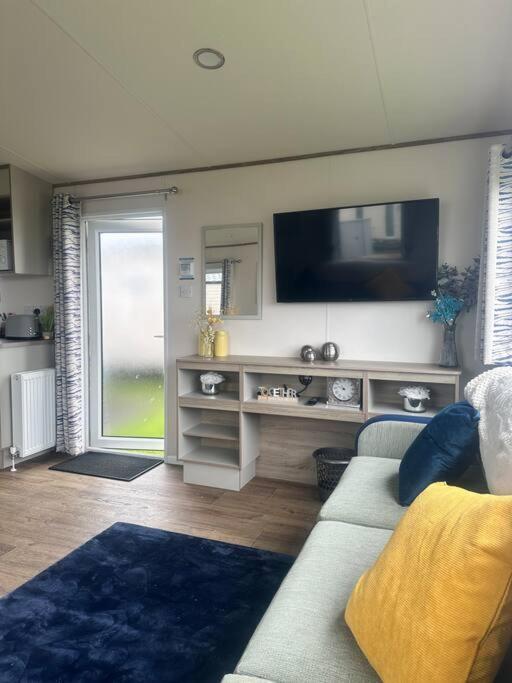 Serenity Coast Wyke Regis Екстериор снимка