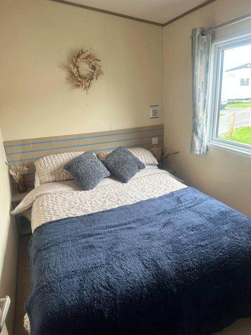Serenity Coast Wyke Regis Екстериор снимка