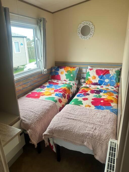 Serenity Coast Wyke Regis Екстериор снимка